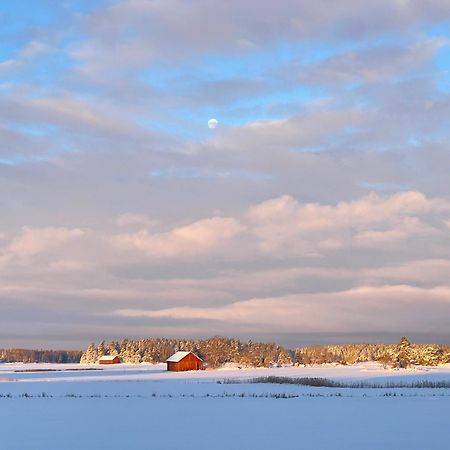 A Countryside Villa Close To Uppsala! Extérieur photo