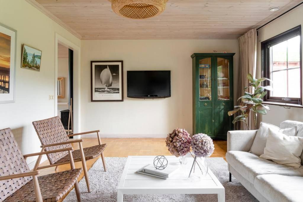 A Countryside Villa Close To Uppsala! Extérieur photo